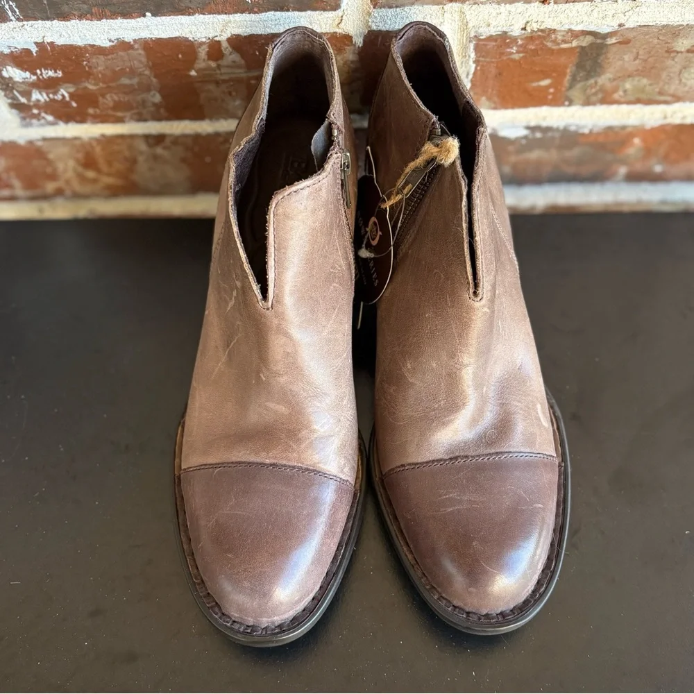 Born Keya Brown Distressed Leather Side Zip Ankle Boots Size 9.5 NWT